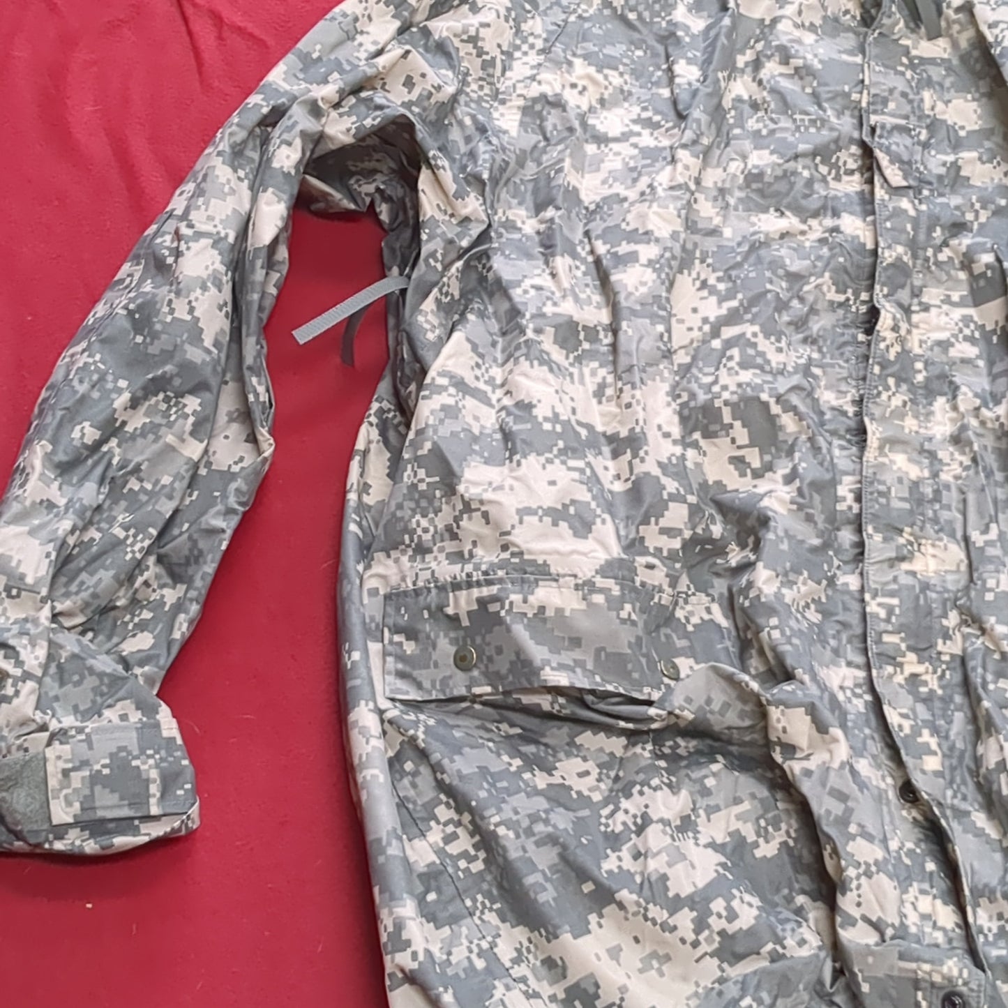 US Army Large Improved Wet Weather Top Parka 8415-01-527-4616 Used (fb16-ALP20)