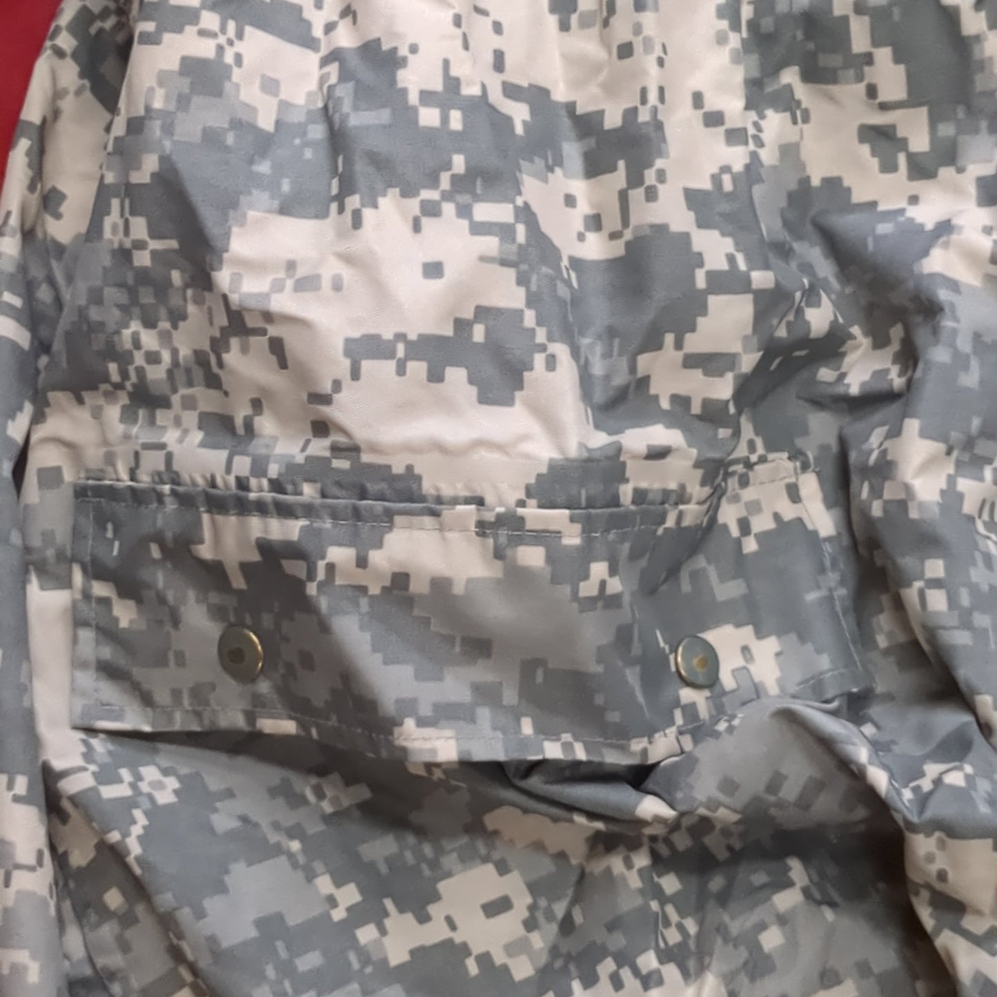 US Army Large Improved Wet Weather Top Parka 8415-01-527-4616 Used (fb16-ALP20)