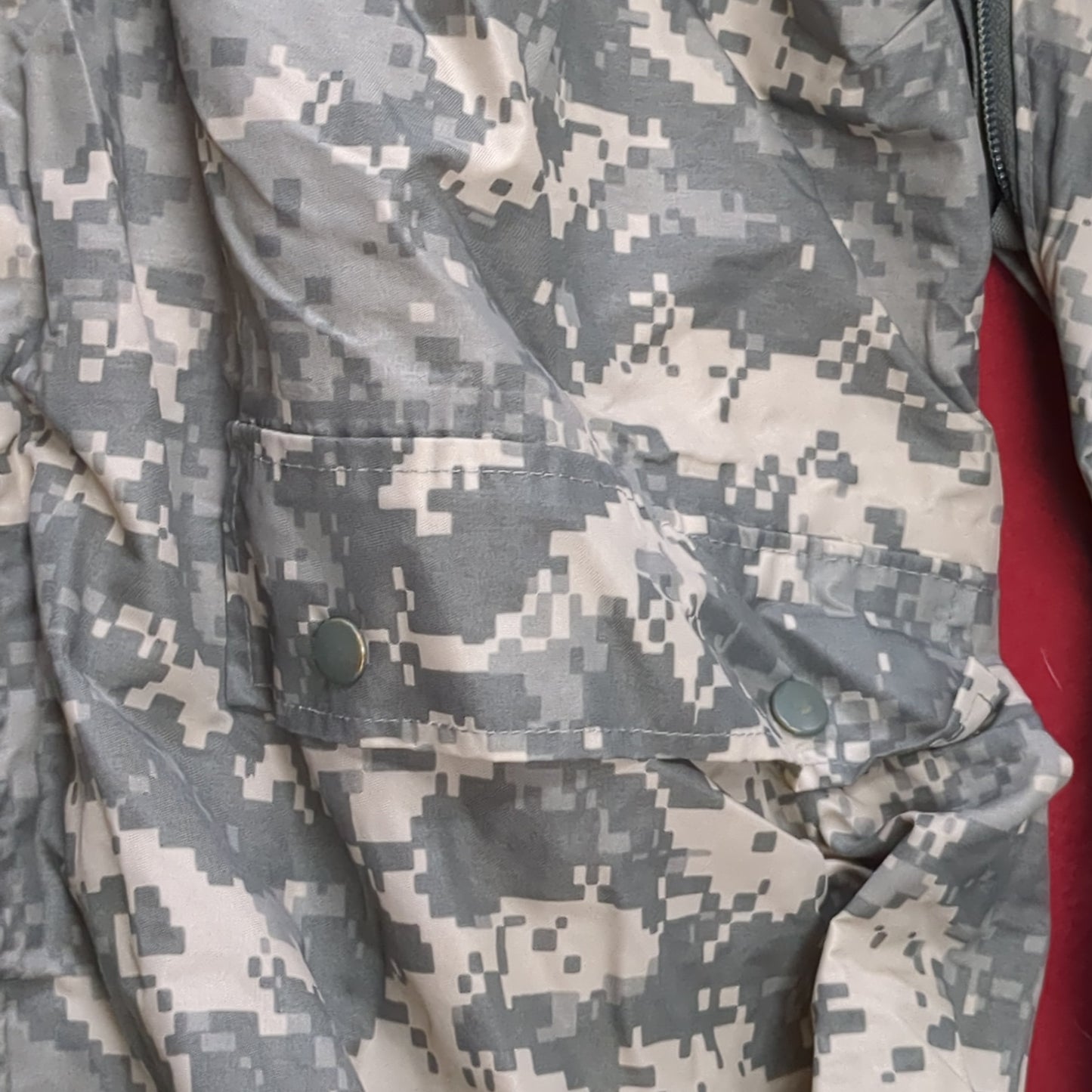 US Army Large Improved Wet Weather Top Parka 8415-01-527-4616 Used (fb16-ALP20)