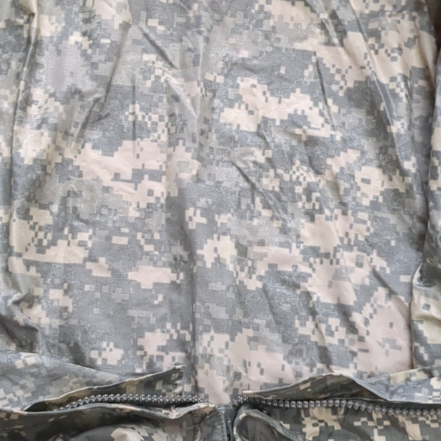US Army Large Improved Wet Weather Top Parka 8415-01-527-4616 Used (fb16-ALP20)