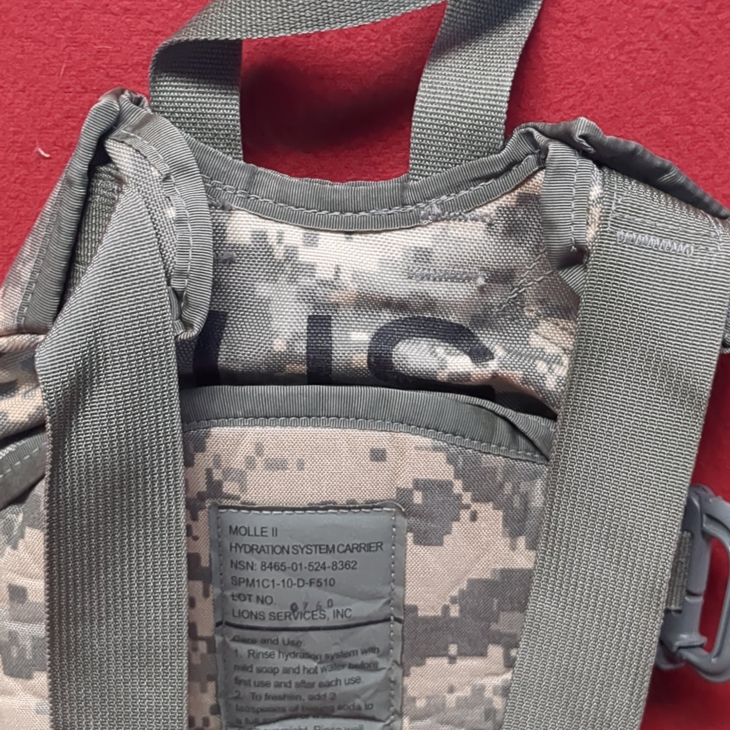 US Army ACU UCP Camelback Hydration System Carrier *Only* Excellent condition (09o- db3-MAY20)