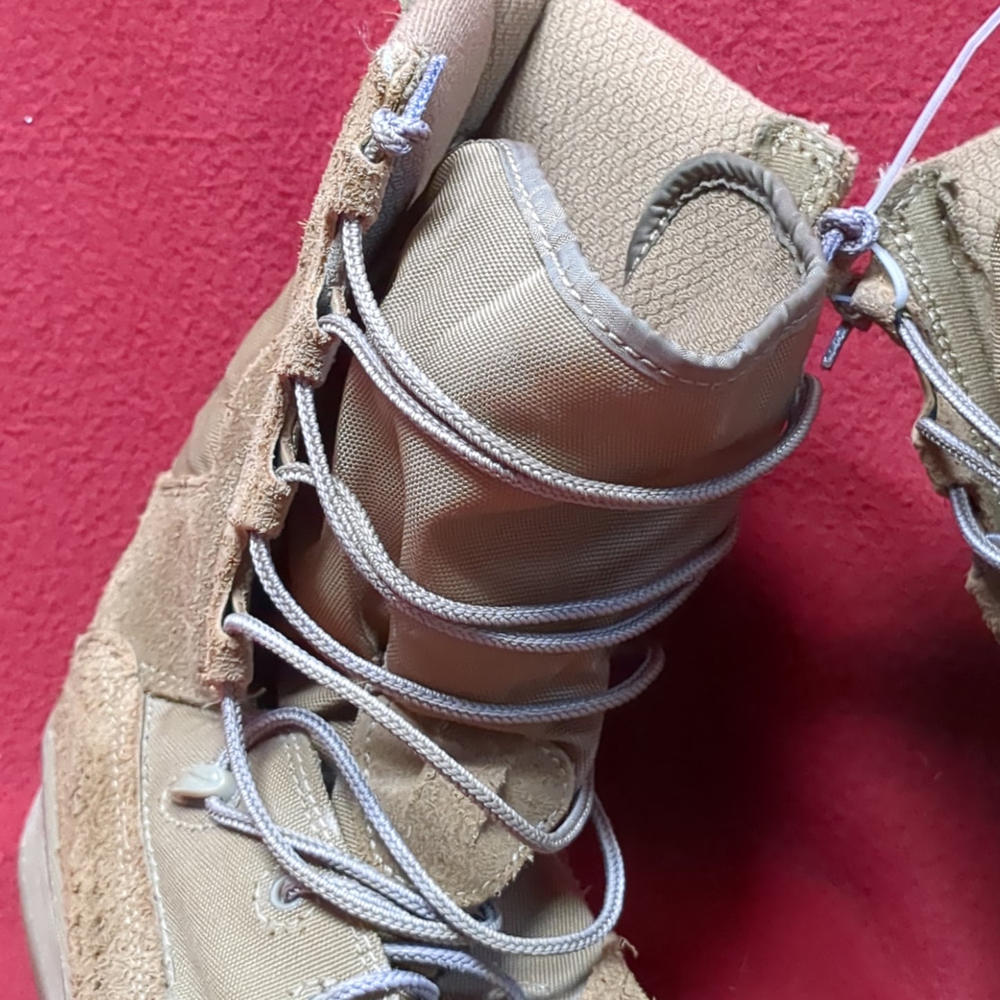 US Army Hot Weather Nike Combat Boots Desert Sand Size 7 (BA10-MAY100)