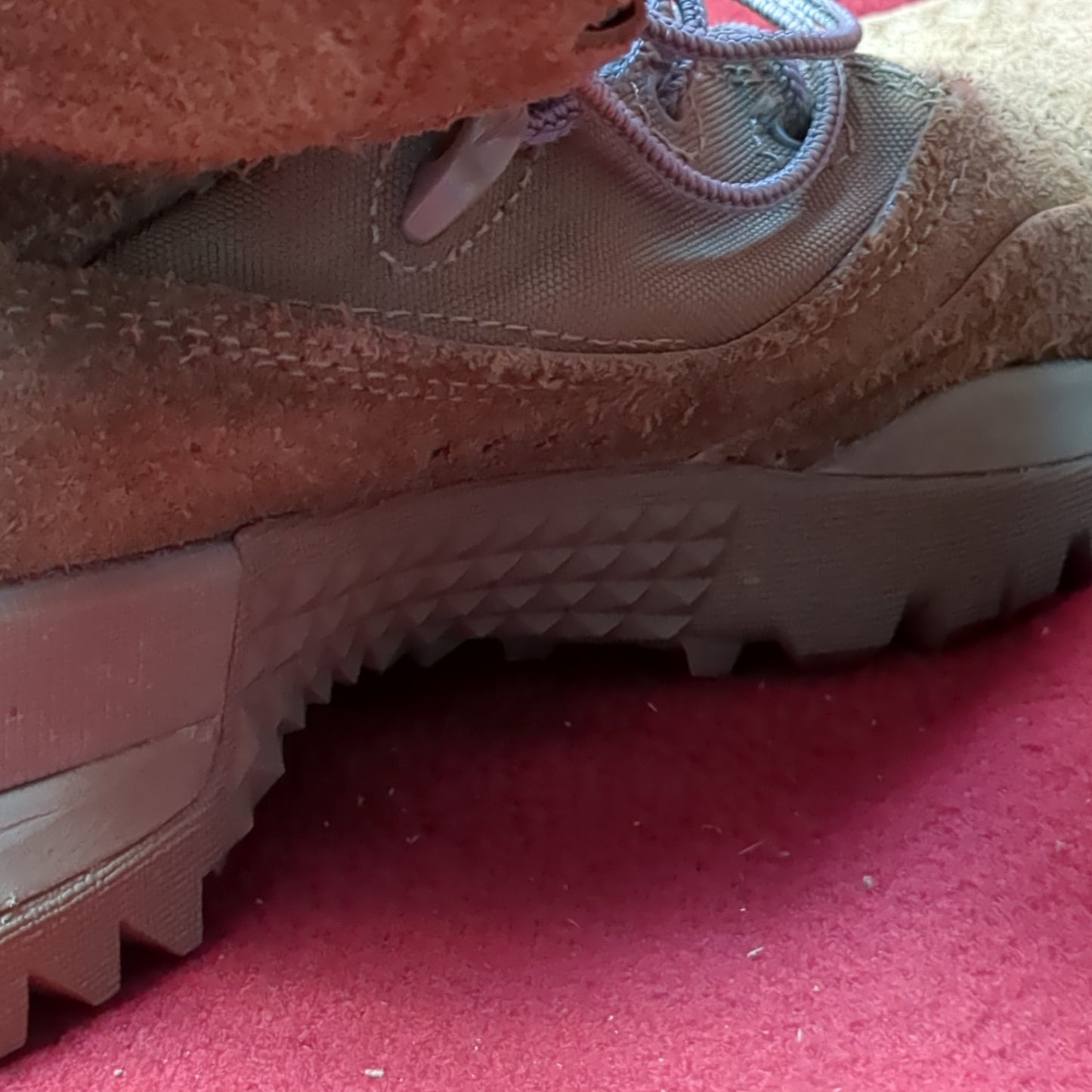 US Army Hot Weather Nike Combat Boots Desert Sand Size 7 (BA10-MAY100)