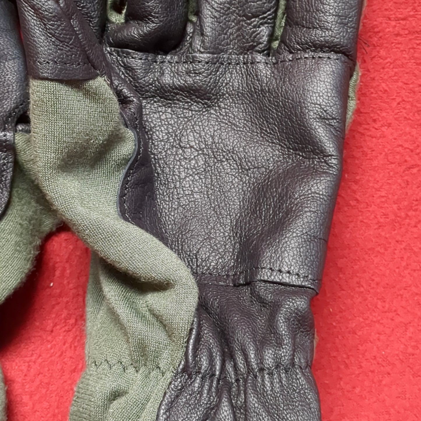 US Army Men's Size (10) HAU-15/P Flyer's Intermediate Cold Weather Gloves (cb04-MAY244)
