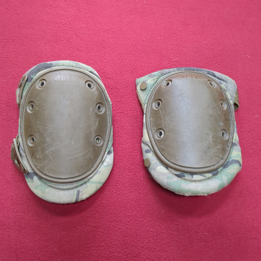 Set of Alta Flex Knee Pads W/Alta Lok Fasteners OCP Scorpion (BB04-MAY270)