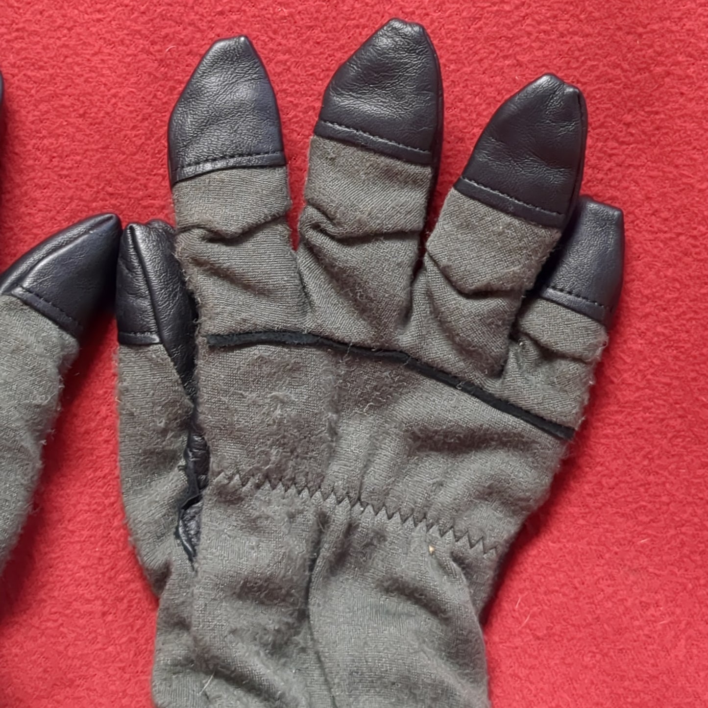US Army Men's Medium (9) HAU-15/P Flyer's Intermediate Cold Weather Gloves (cb04-MAY324)