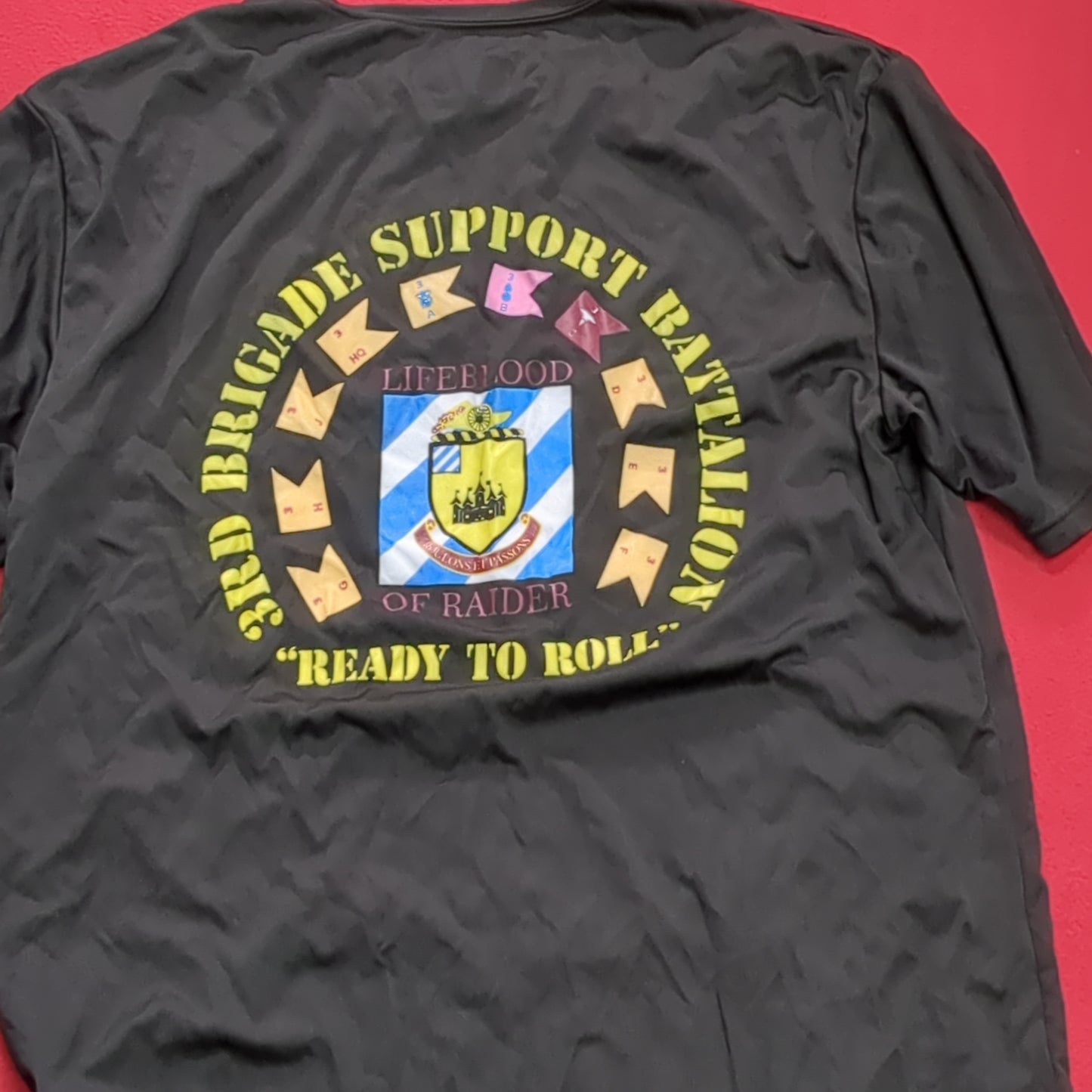 Large 3rd BDE Support Battalion silk shirt Excellent Condition (PT-MAY357)