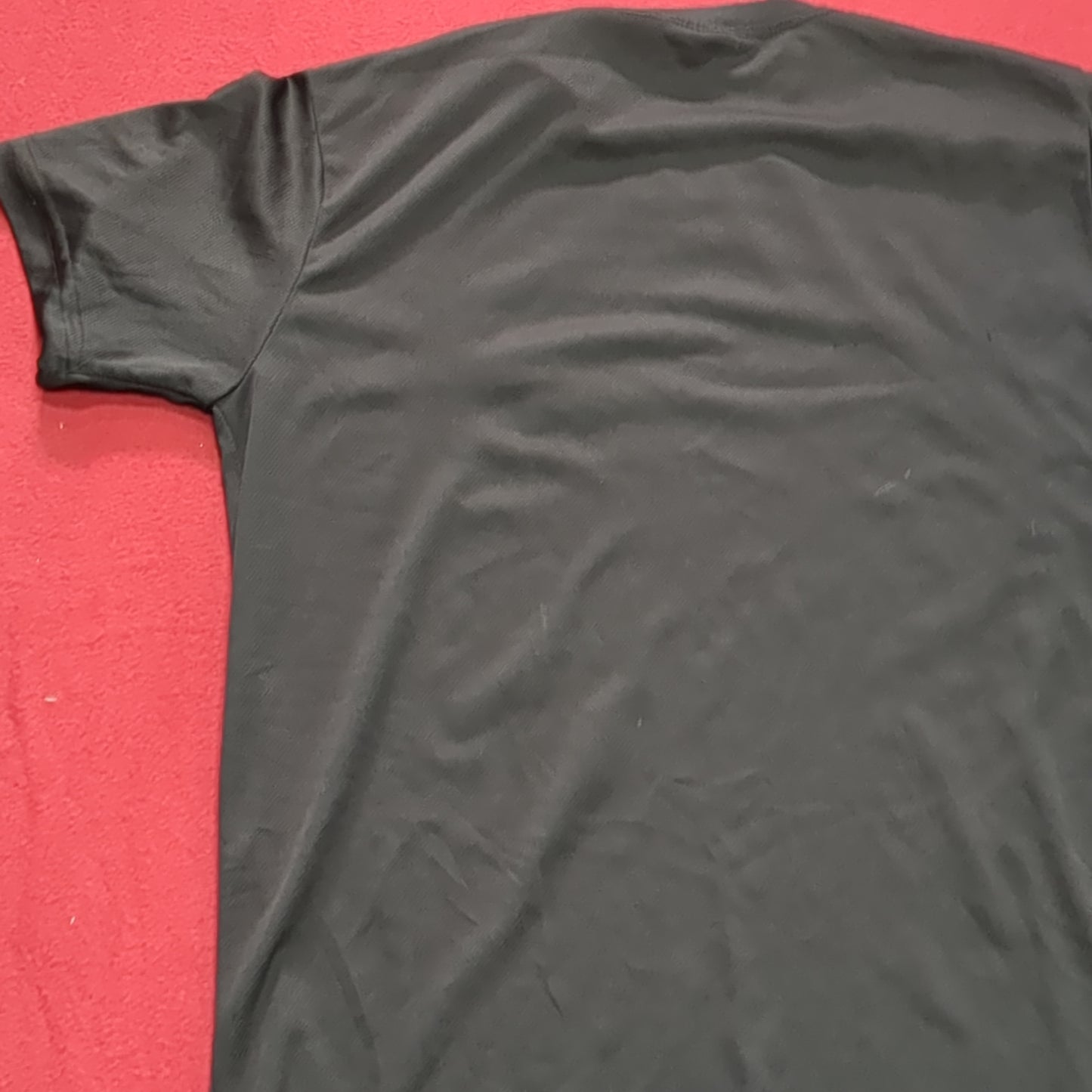 Small Black Tee Shirt Infantry "Follow ME" Used (fb07-MAY358)