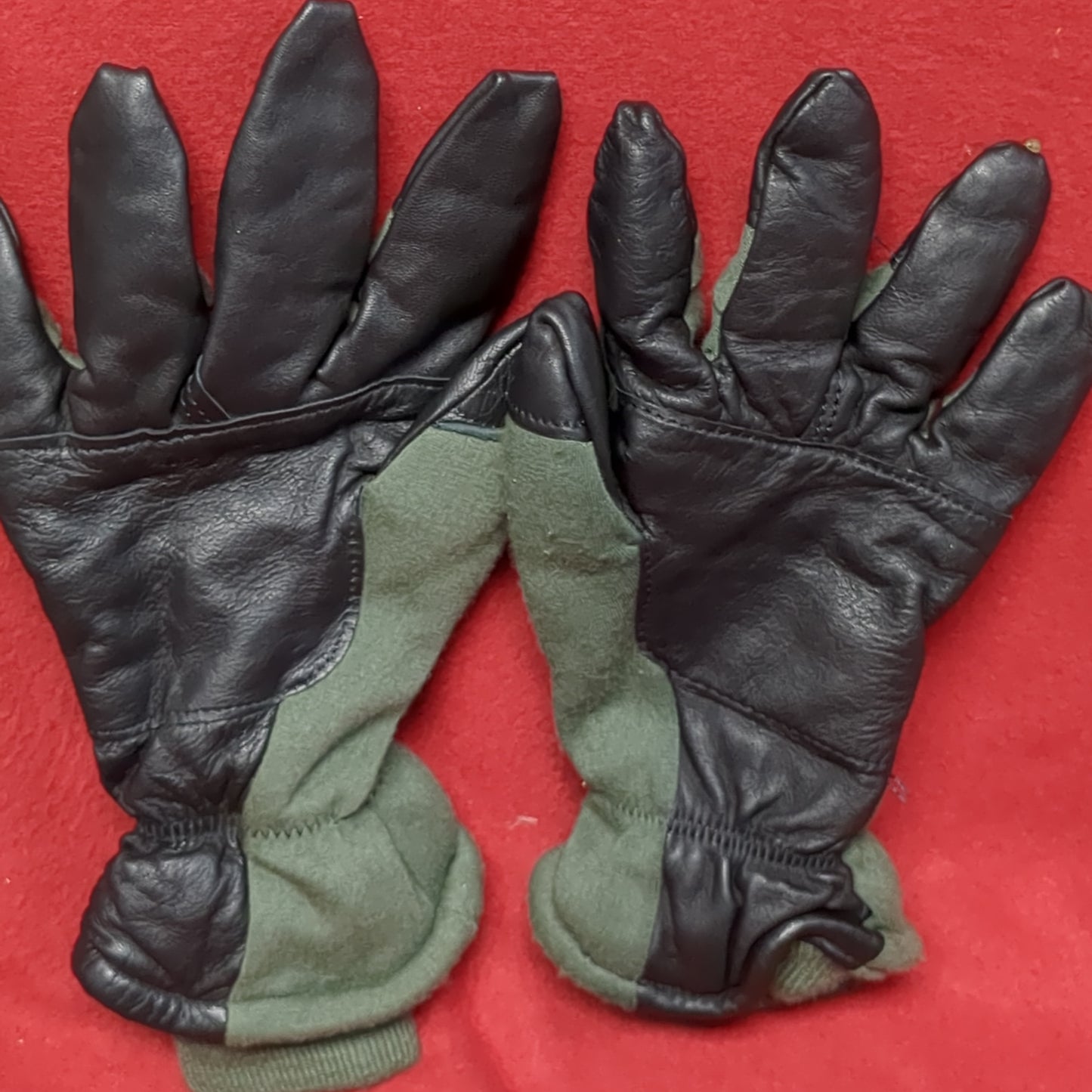 US Army Men's Medium (9) HAU-15/P Flyer's Intermediate Cold Weather Gloves (cb04-MAY367)