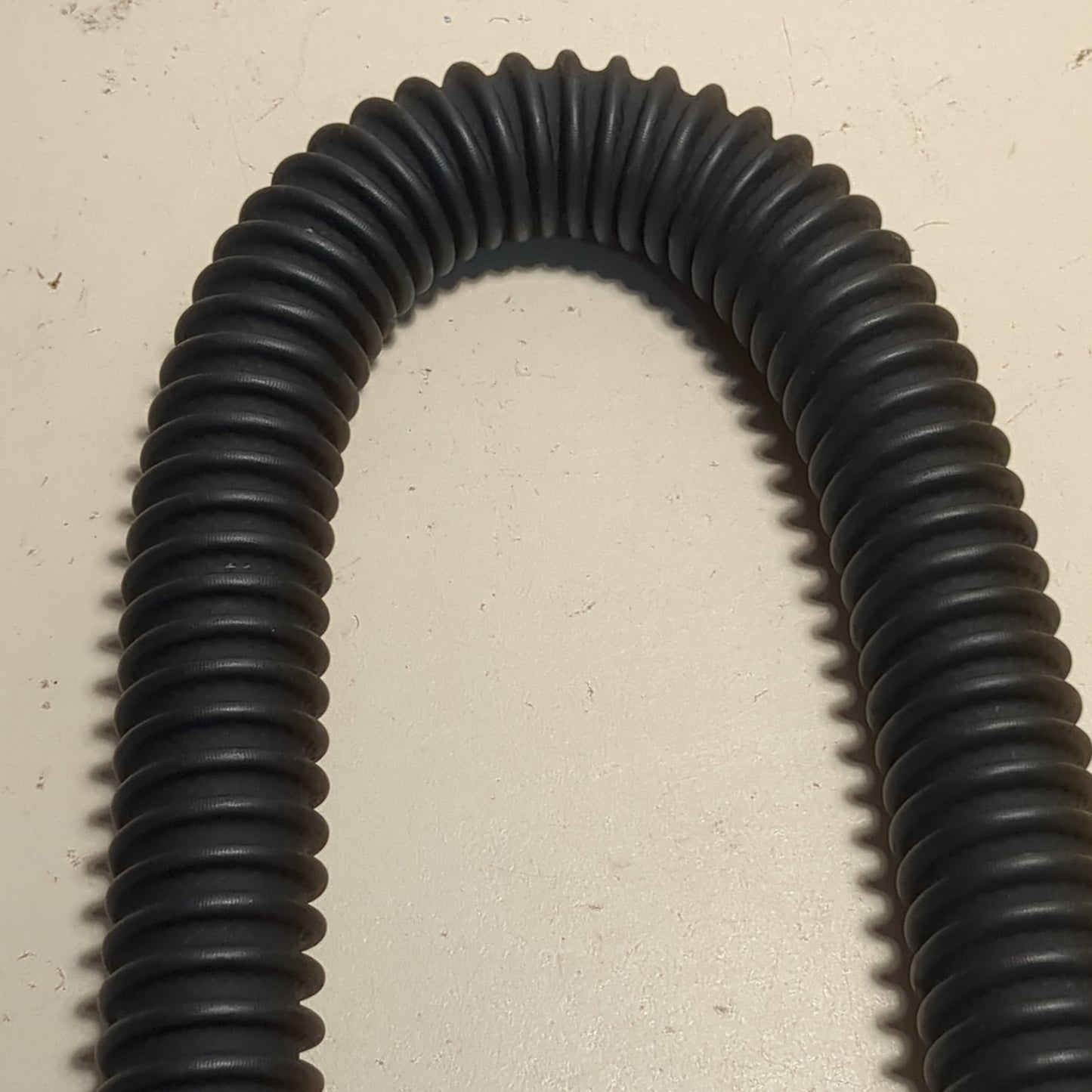 US Army M1016 Air Breathing Duct Hose HC318-24 (03S CBRN3 ac06-21)