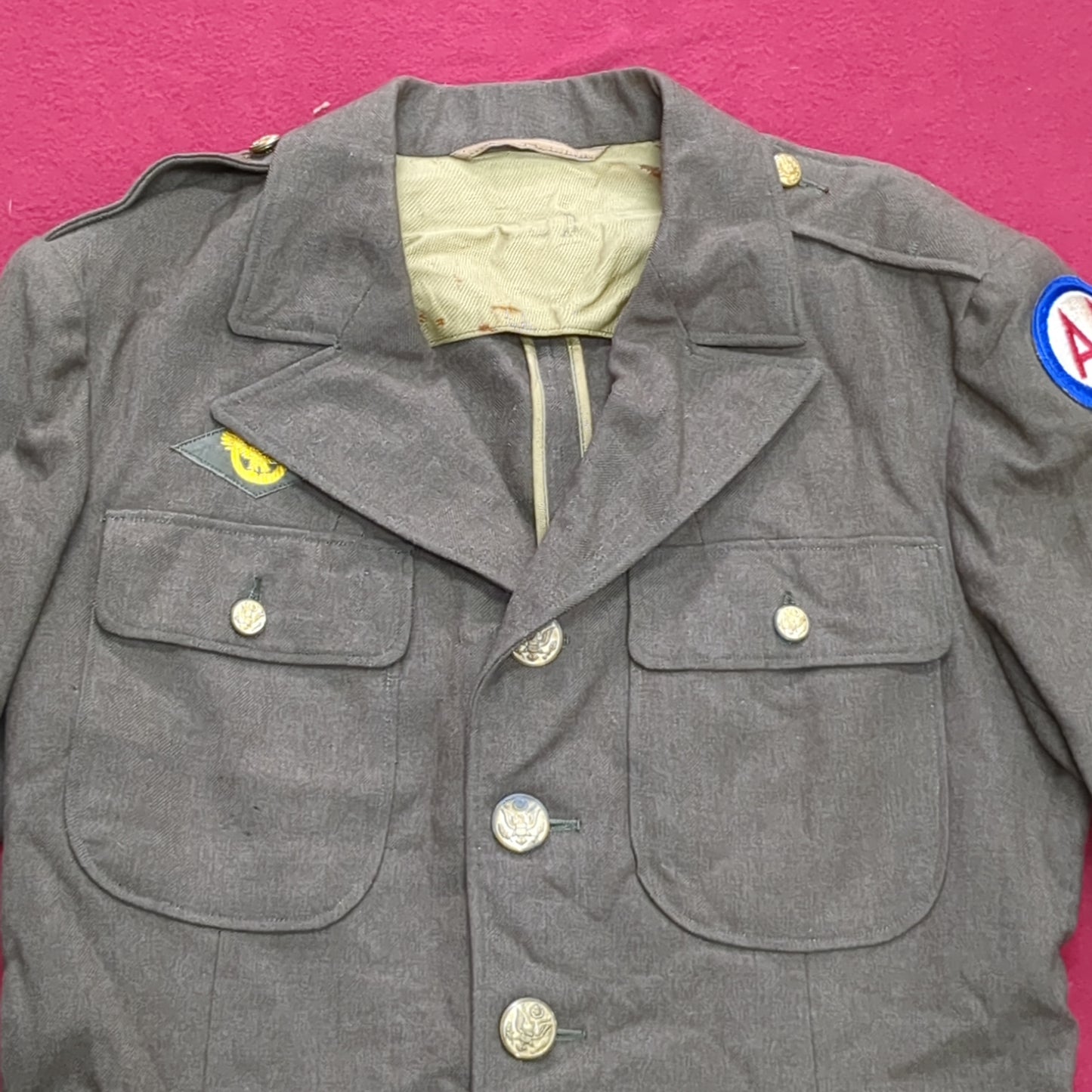 US Army 38R WWII Uniform Jacket Staff Sergeant AA Command (BB08-jun172)