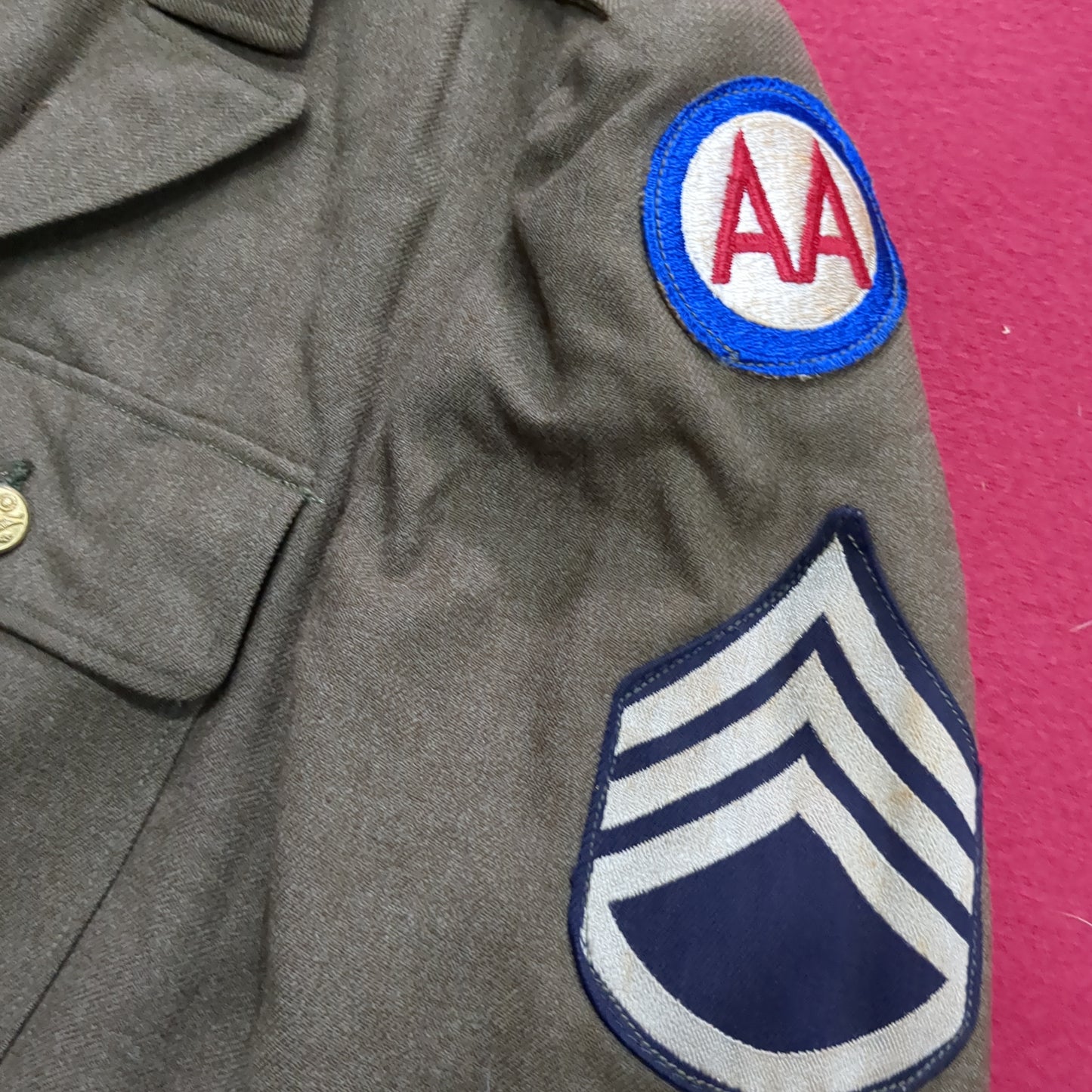 US Army 38R WWII Uniform Jacket Staff Sergeant AA Command (BB08-jun172)