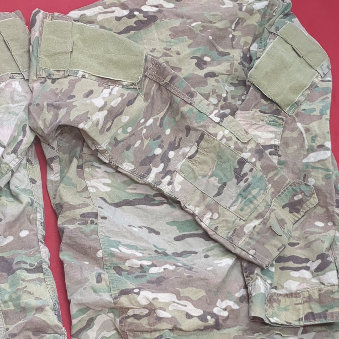*Lot of Two* US Army Medium Short Multicam Flame Resistant Frac Uniform Top Shirt Used (OCP9- ea05-JUL106)