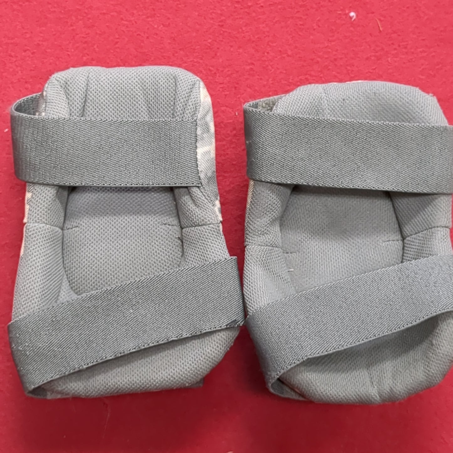 SET of US Army Elbow Pads Ripple ACU UCP Digital Camouflage Excellent Condition (da12-JUL191)