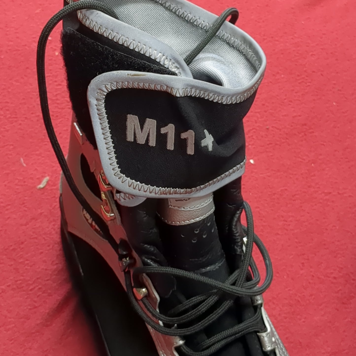 NWT Kayland M11÷ Mountaineering Boots With Primaloft Insulation (BA10-JUL332)