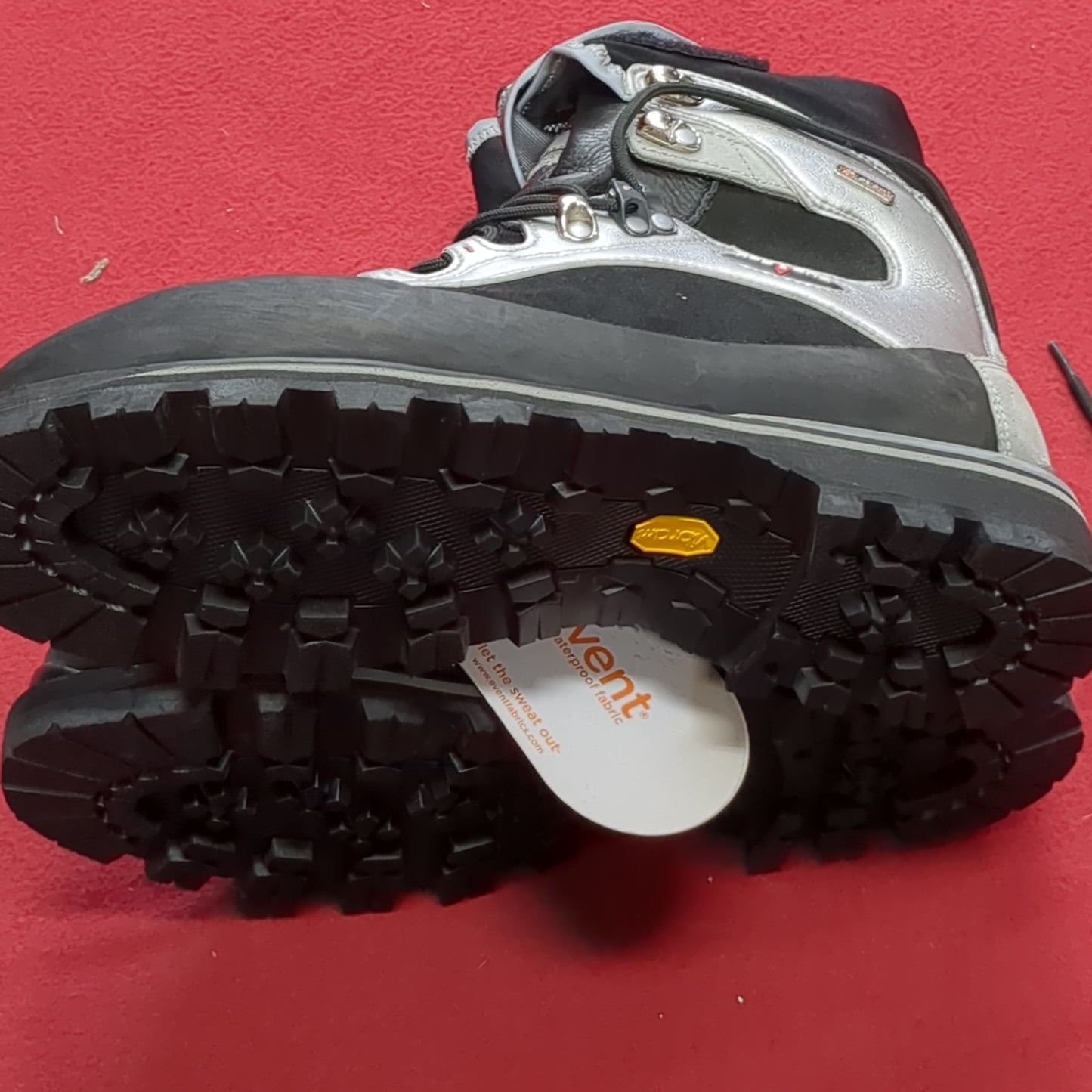 NWT Kayland M11÷ Mountaineering Boots With Primaloft Insulation (BA10-JUL332)