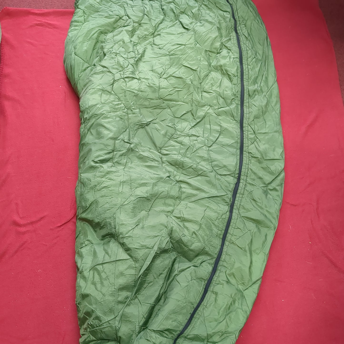 P/O Ajungilak Sleeping Bag Winter OD Green w Stuff Sack (BA05-JUL334)