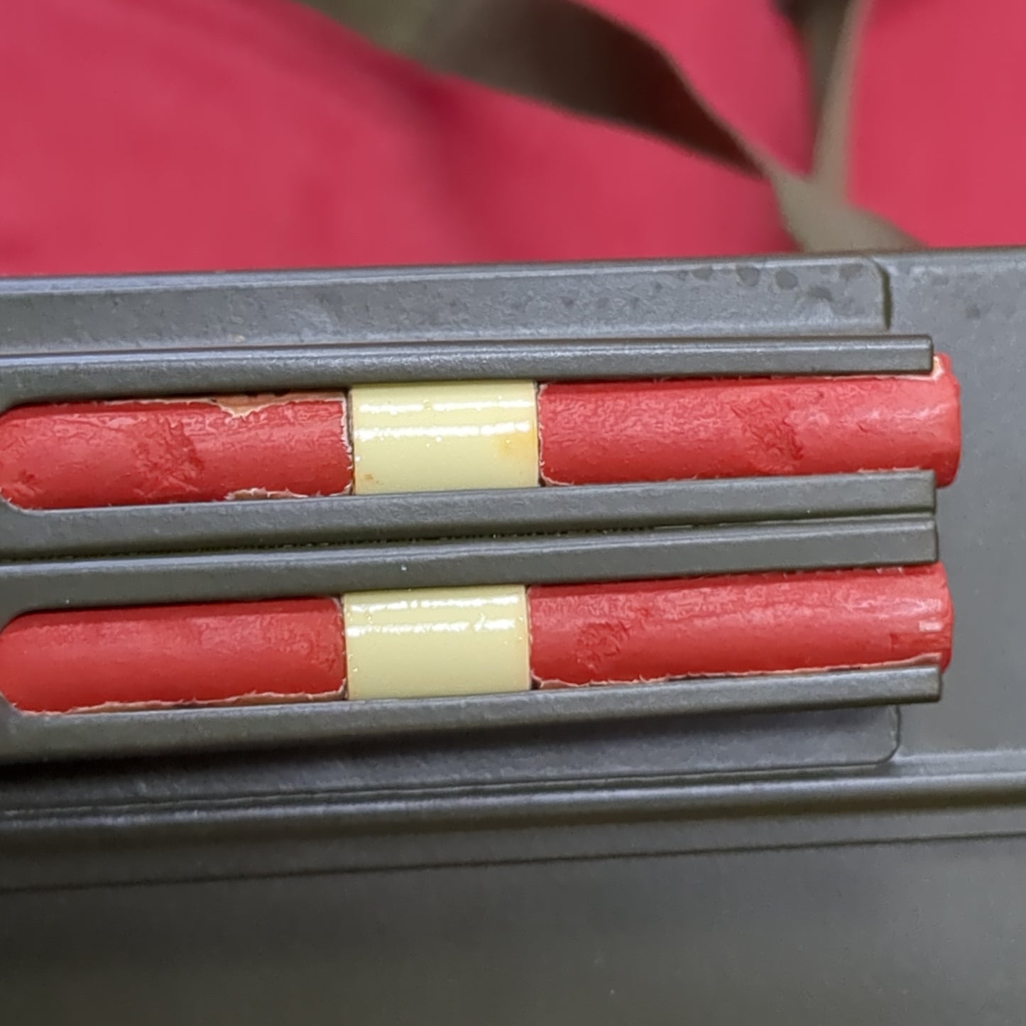VINTAGE US Army Marking Flags in Tube Case Straps Unused New (BA01-JUL350)