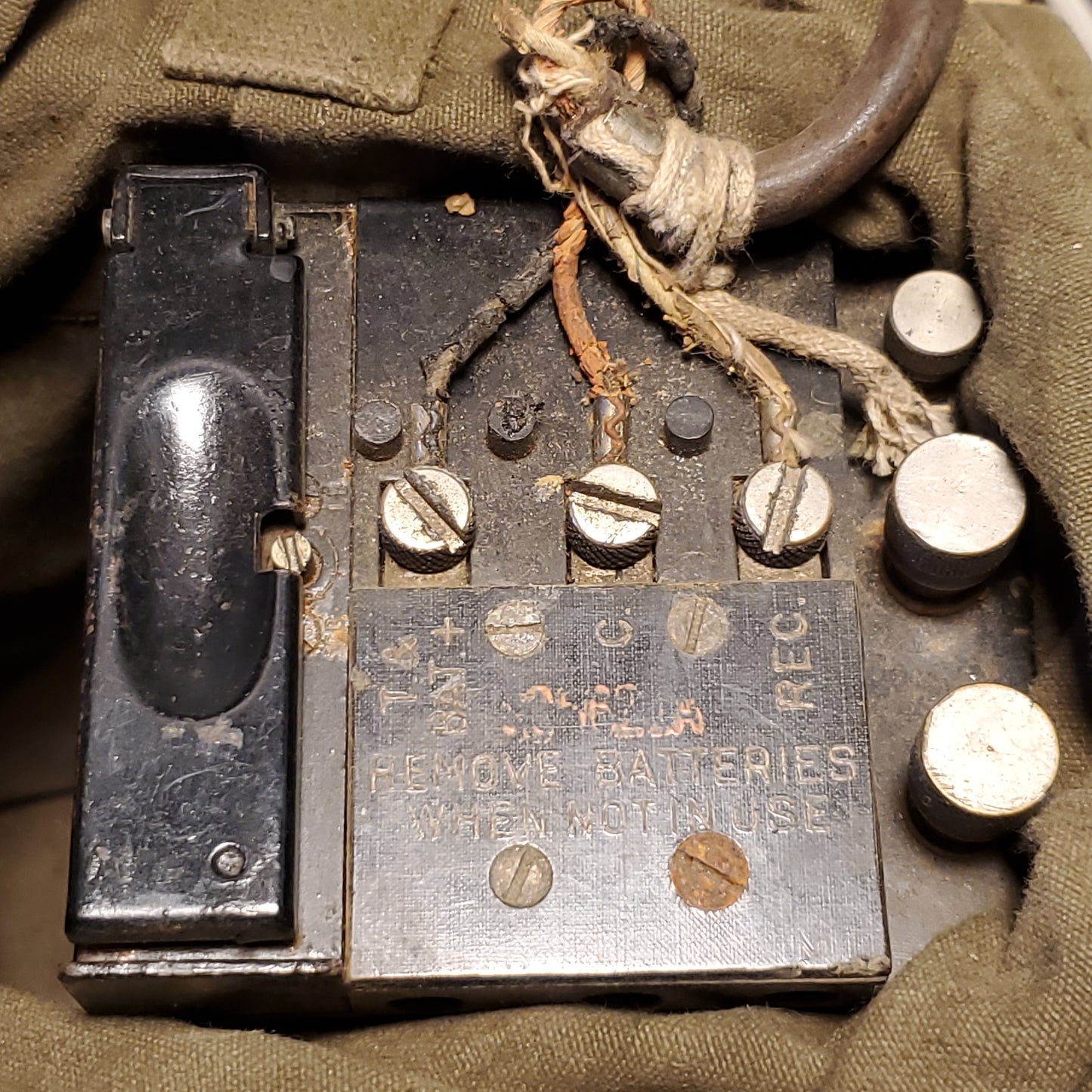 Vietnam Era Telephone Set TS-9-AJ w/ Case CY-1181/TT Vintage (16S (ab07-r)