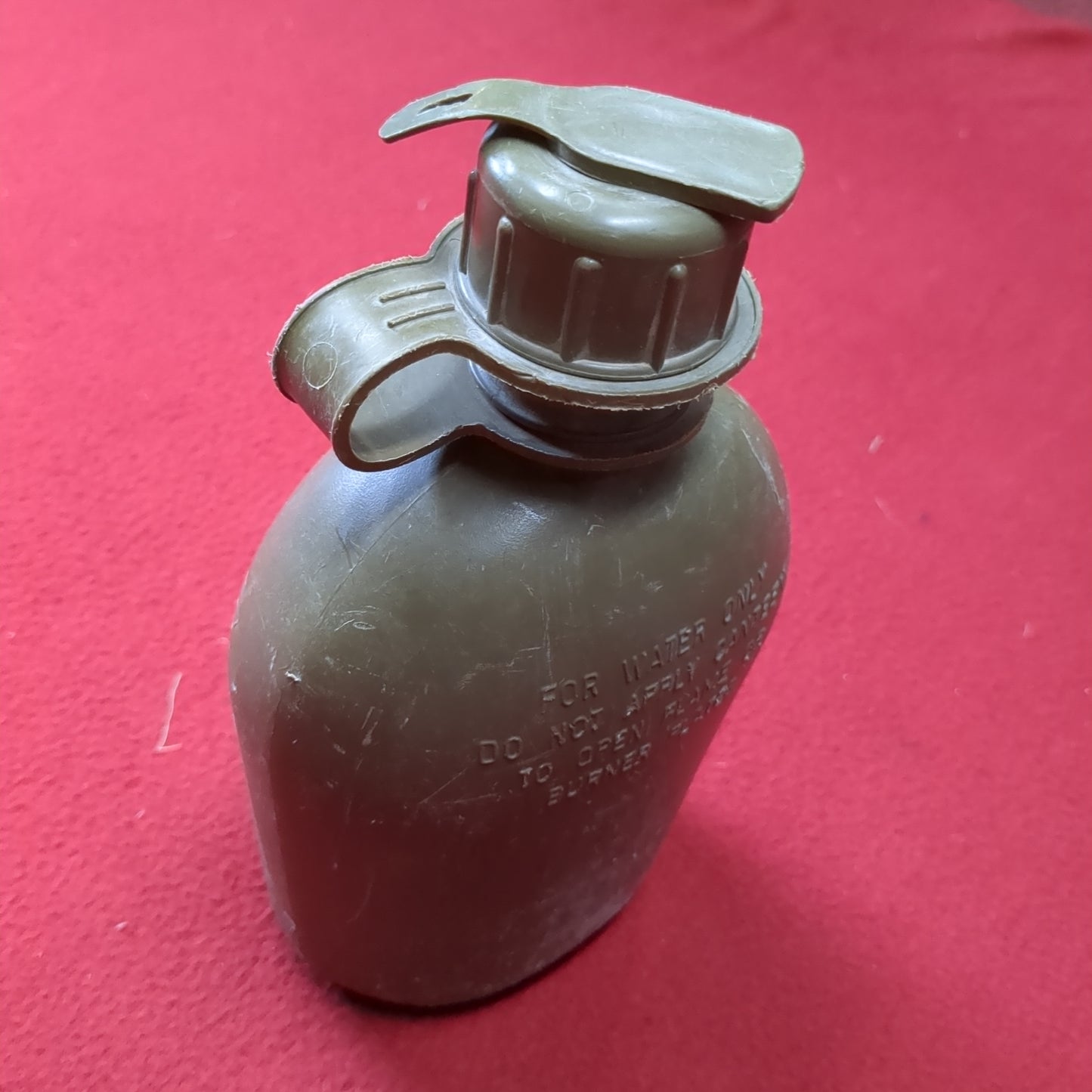 US Army 1980 1qt. Canteen Olive Drab Vintage Zarn (aa16-30)