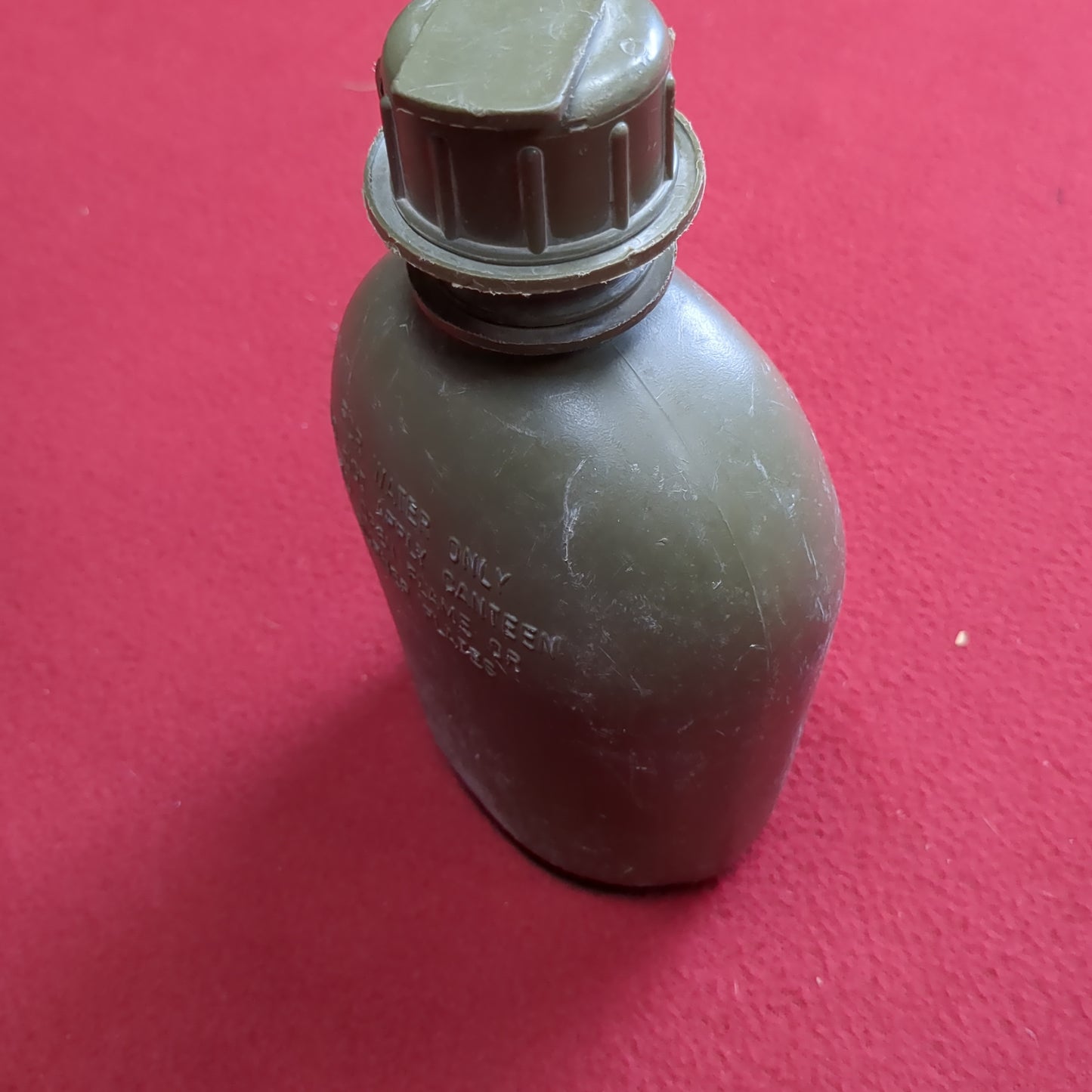 US Army 1980 1qt. Canteen Olive Drab Vintage Zarn (aa16-30)