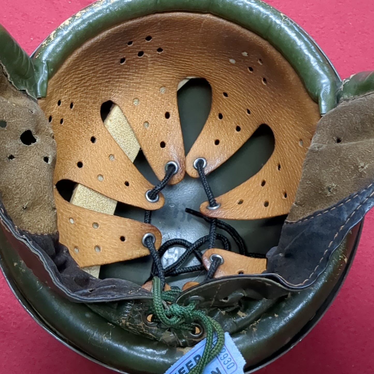 Vintage 1976 French Paratrooper Helmet (aa09-88)