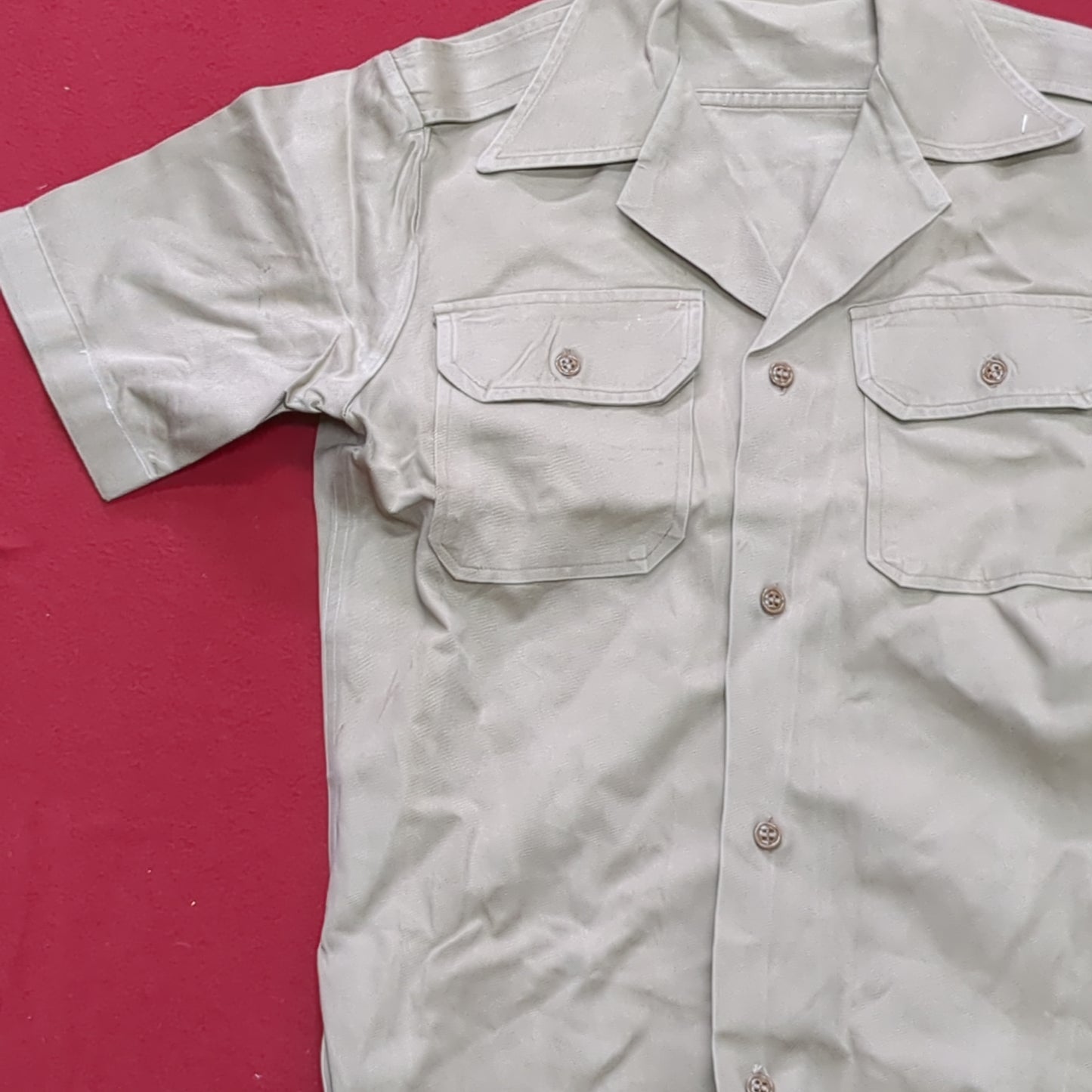 Vintage Vietnam Era US Army Men's Small Tan 445 Short-Sleeve Shirt Good Condition (aa15-AUG79)