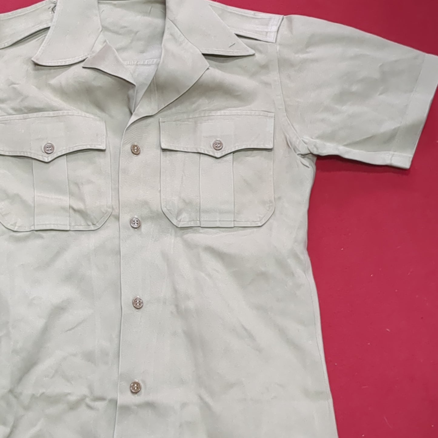 Vintage Vietnam Era US Army Men's Small Tan 445 Short-Sleeve Shirt Good Condition (aa15-AUG80)