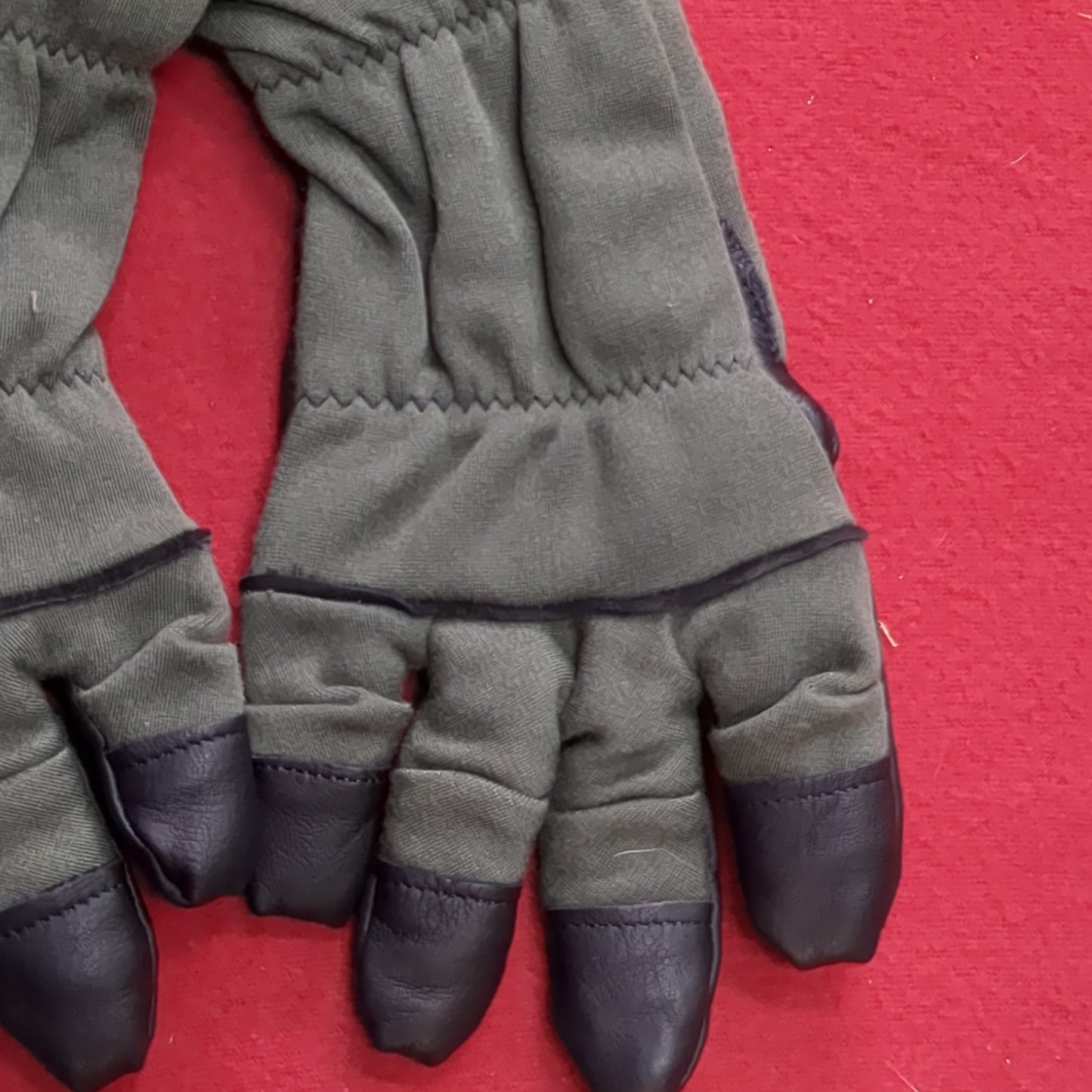 Men's Medium (9) HAU-15/P Flyer's Intermediate Cold Weather Gloves (j23- (ab14-MH177)