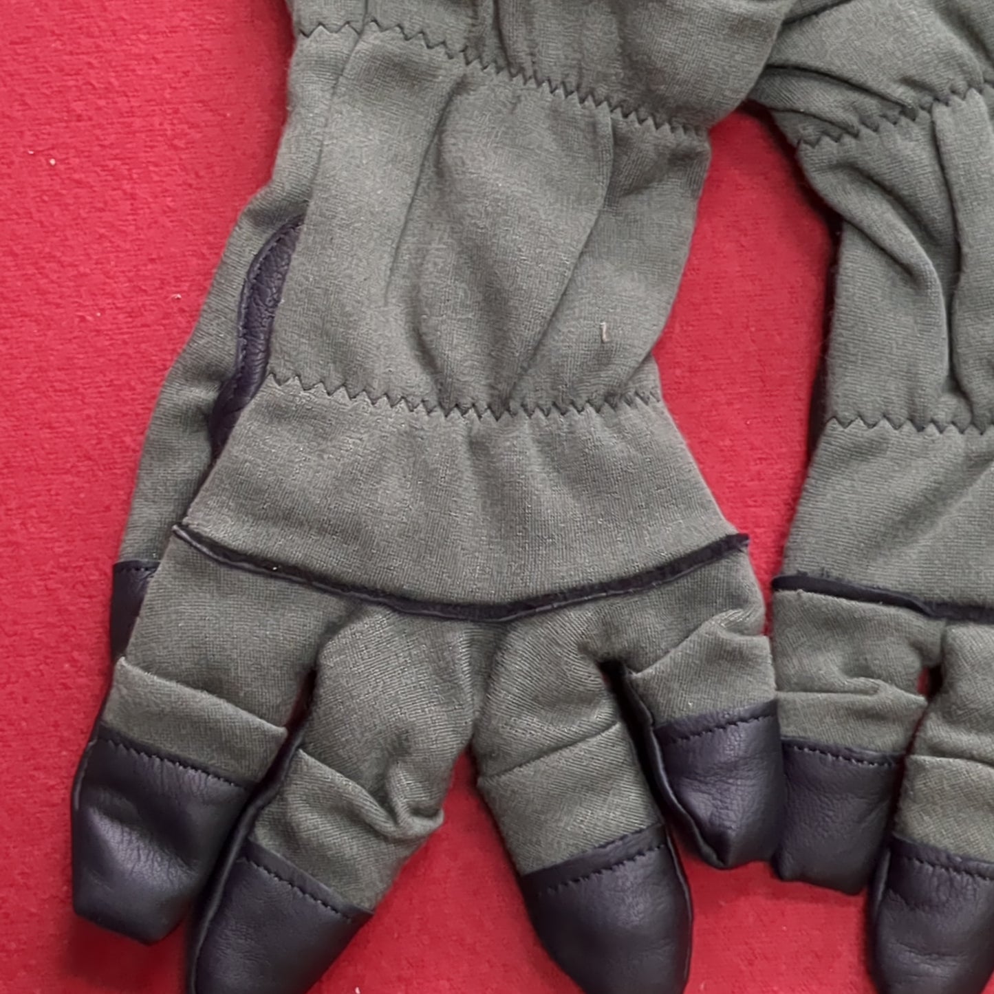 Men's Medium (9) HAU-15/P Flyer's Intermediate Cold Weather Gloves (j23- (ab14-MH177)