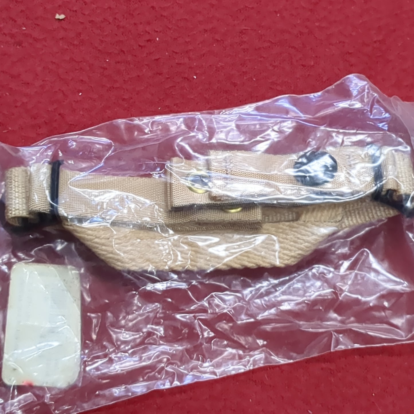 PASGT Chin Strap Ground Troops Desert Sand DCU UNUSED (ab04-M0915)