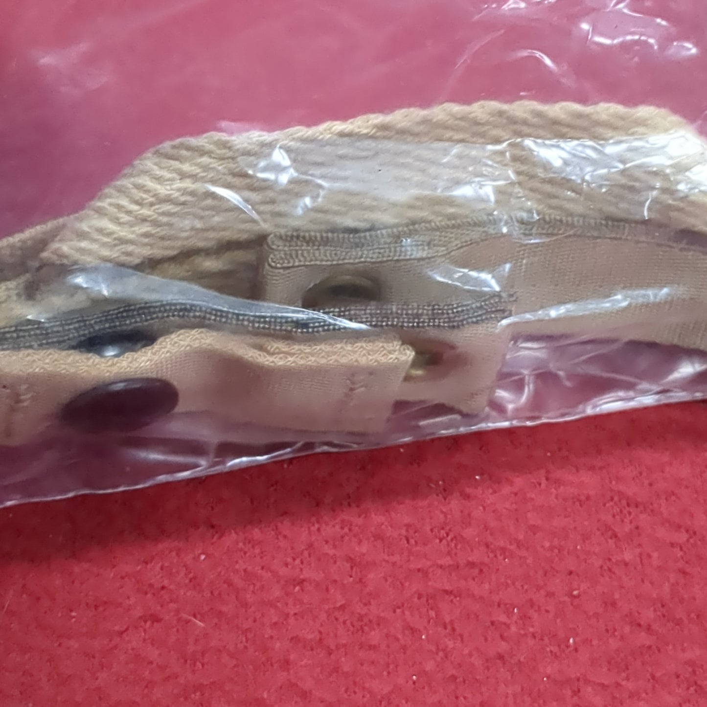 PASGT Chin Strap Ground Troops Desert Sand DCU UNUSED (ab04-M0915)