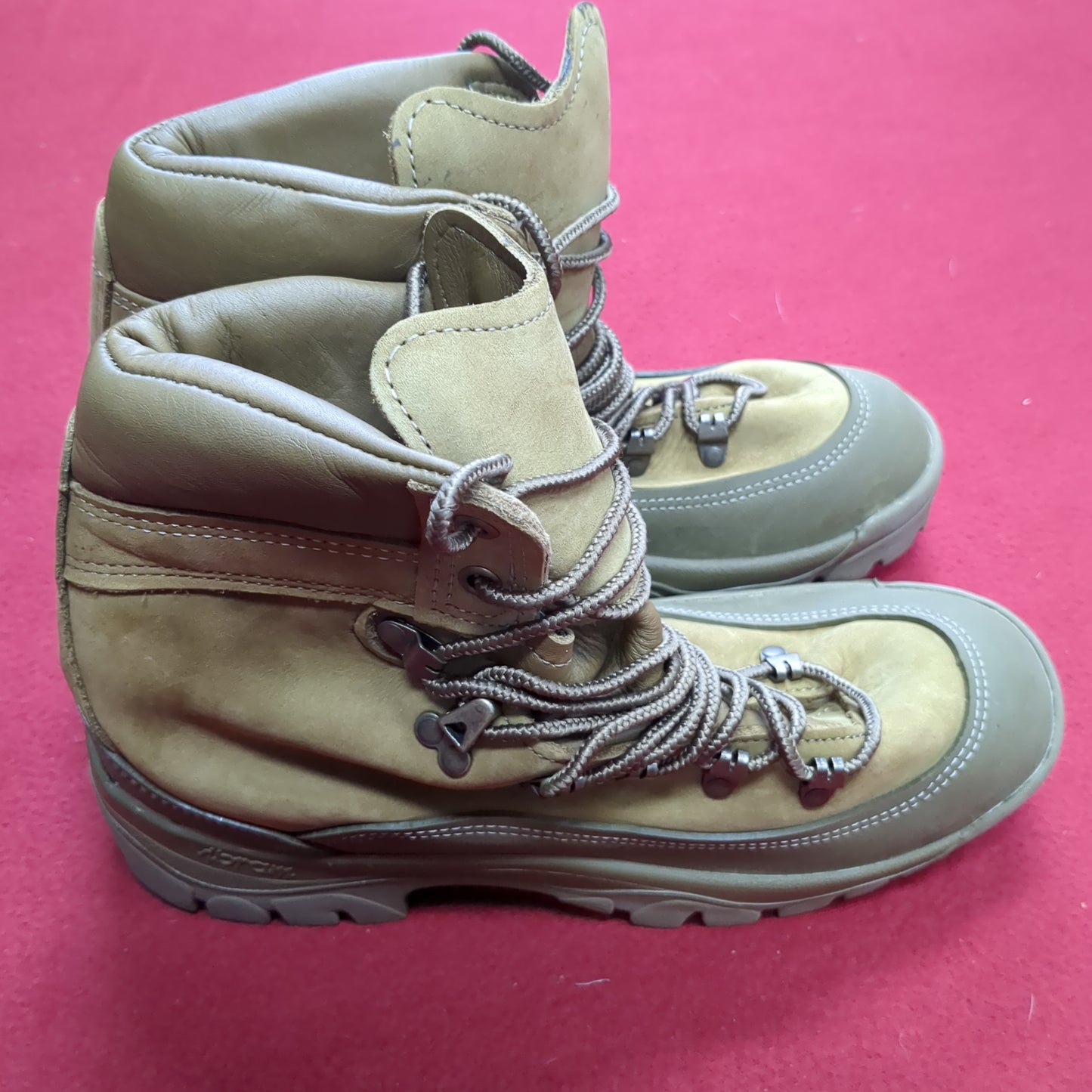 USGI Belleville 7.5 Regular MCB 950 Deployment Goretex GTX Combat Hiking Boots (14g 39cr- cb12-AUG97)