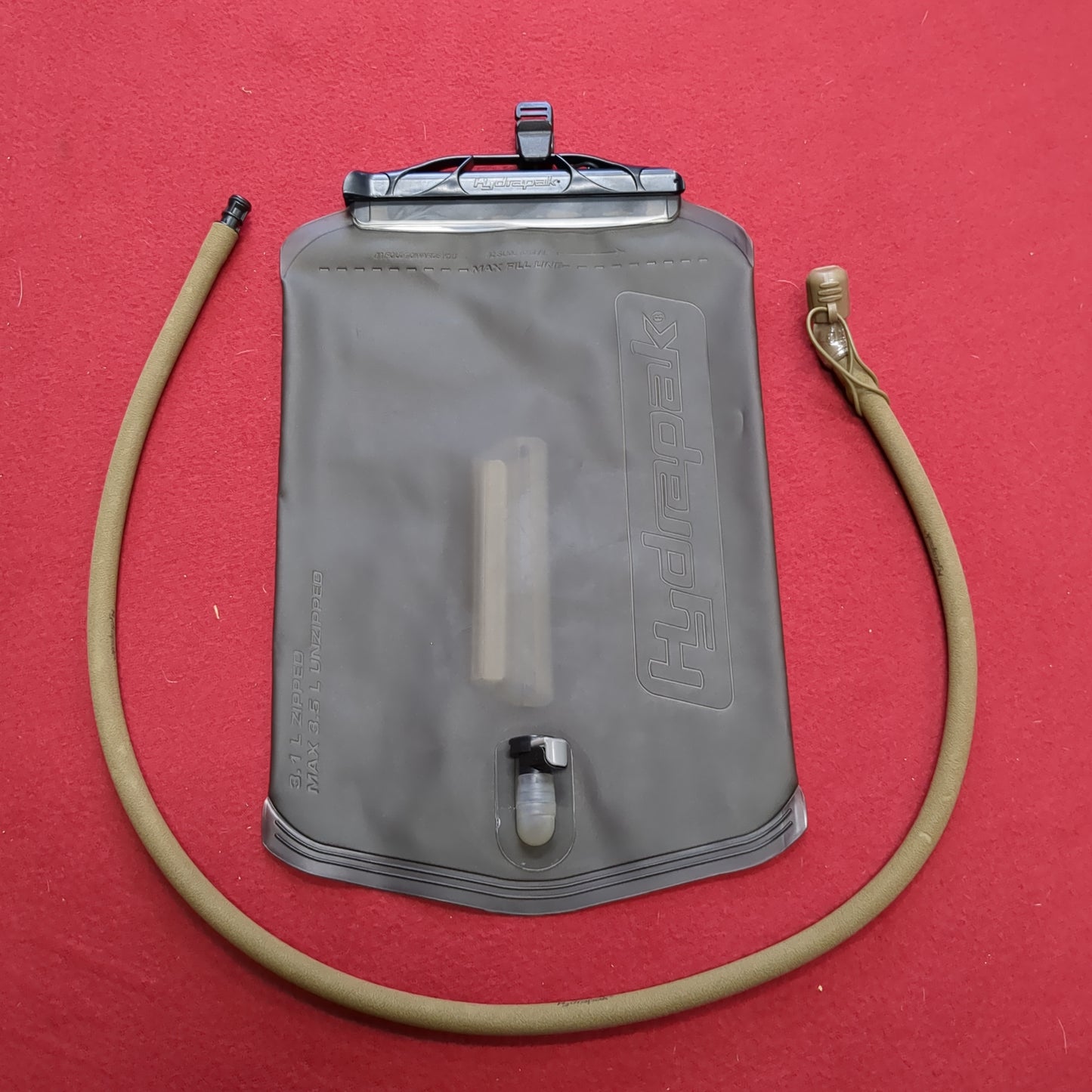 SKD Tactical 3.1 - 3.5L Liter Hydrapack Short Profile Bladder PIG (08o- db01-AUG189)