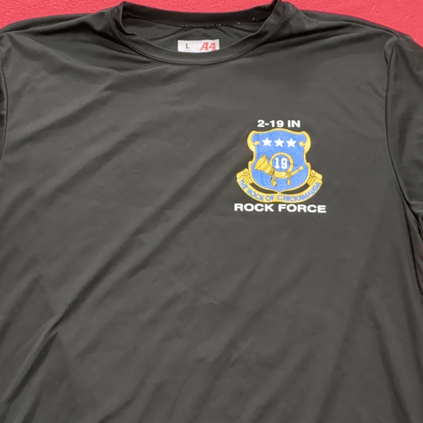 US Army Large Black Rock Force T-Shirt Excellent Condition (fb10-AUG202)