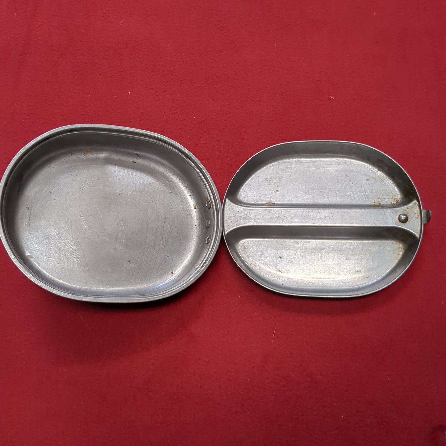 VINTAGE 1948 US Army Field Mess Kit (12s (ab11-24)
