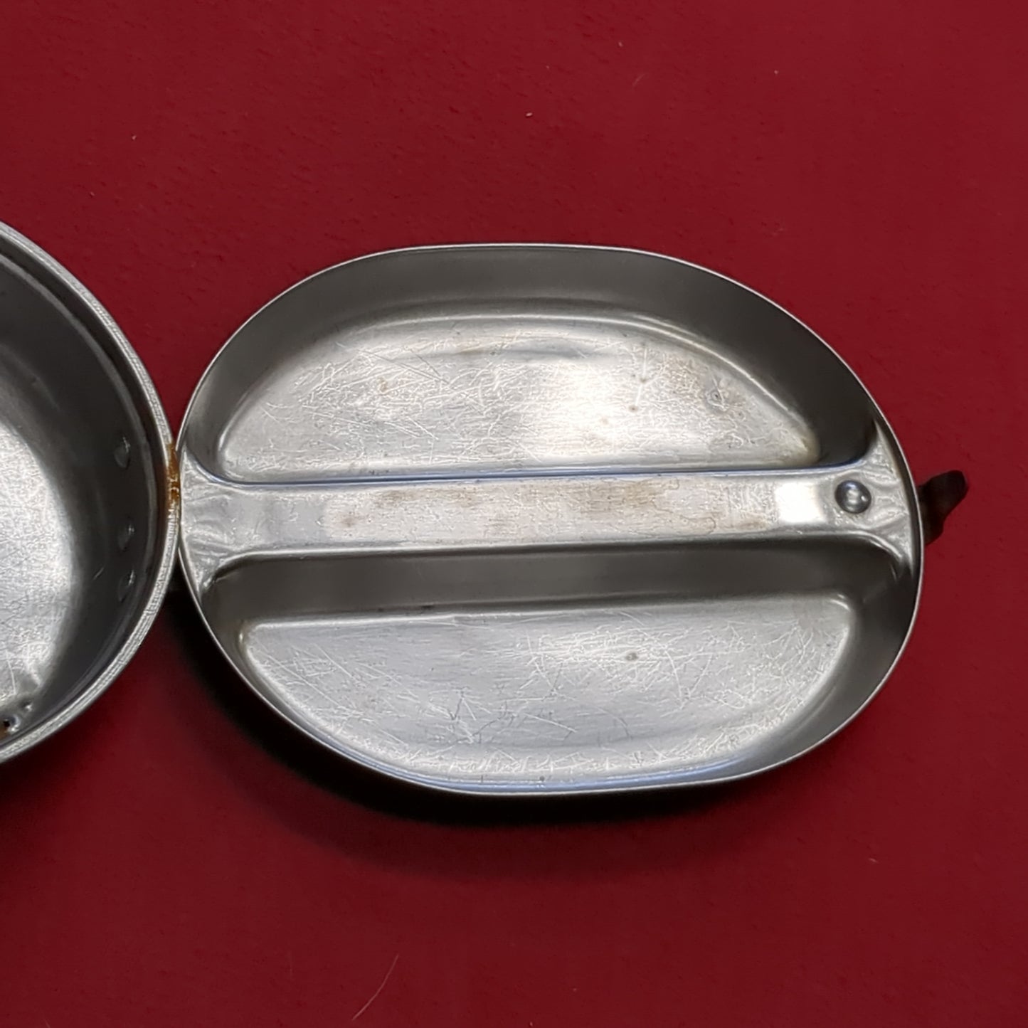 VINTAGE E.A. Co. 1945 US Army Field Mess Kit (12s (ab11-29)