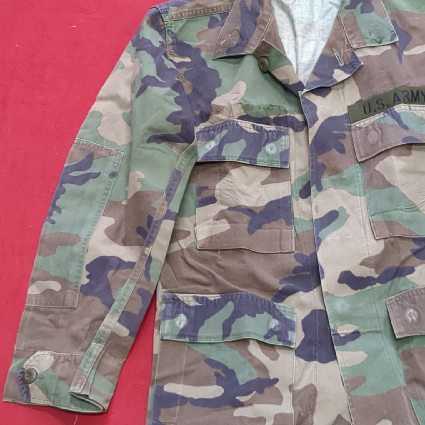 US Army Woodland Camo Coat Size Small X-Short (20s ac15-24)
