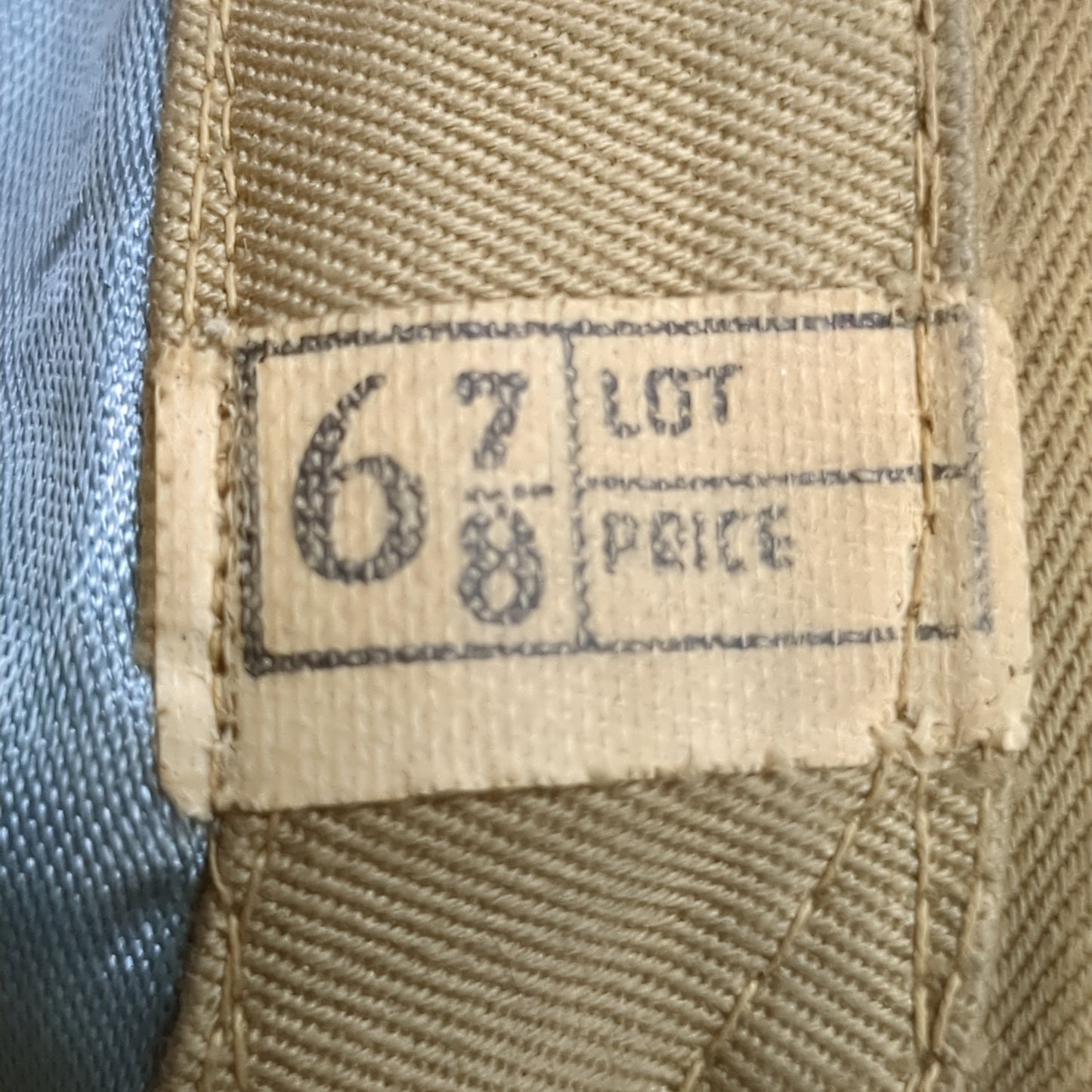 VINTAGE WWII 6 7/8 Khaki Garrison Gold Piping Cap (22s ac15-14)