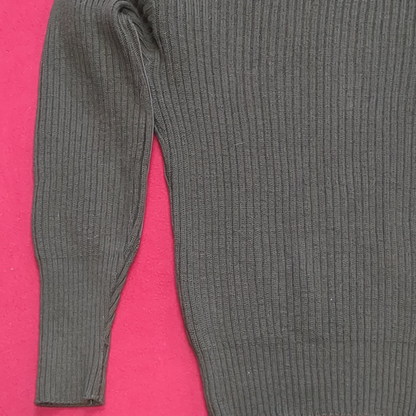 MITTS MITTS 38 Regular Service Olive Green Wool Sweater w Epaulettes (23s ac10-g113)
