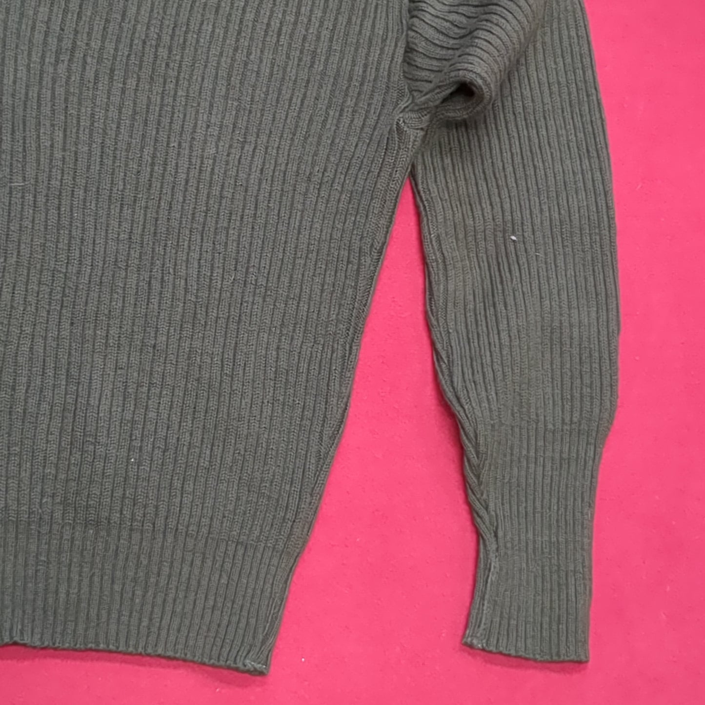 MITTS MITTS 38 Regular Service Olive Green Wool Sweater w Epaulettes (23s ac10-g113)