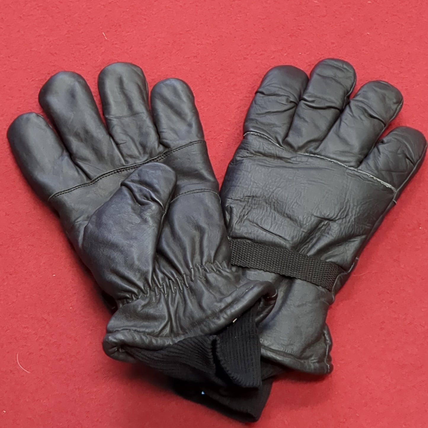 Pair of Black Leather Cold/Wet Weather Gloves Size Medium (cb04-13)