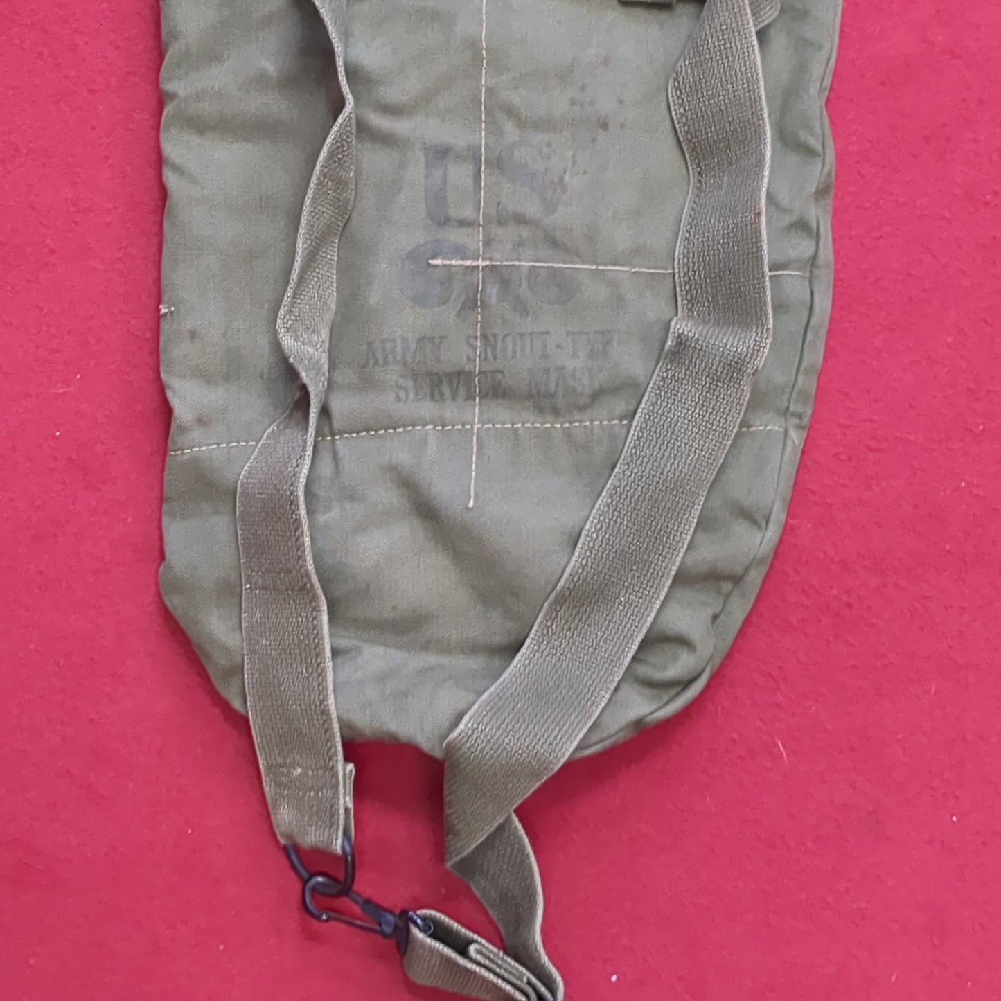 US Army WWII US Army Snout Type Service Mask Cardying Pouch (30CR ca5-26)