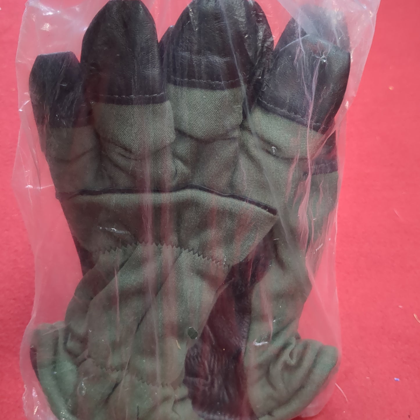 NOS Men's HAU-15/P Flyer's Intermediate Cold Weather Gloves (cb03-AUG248)