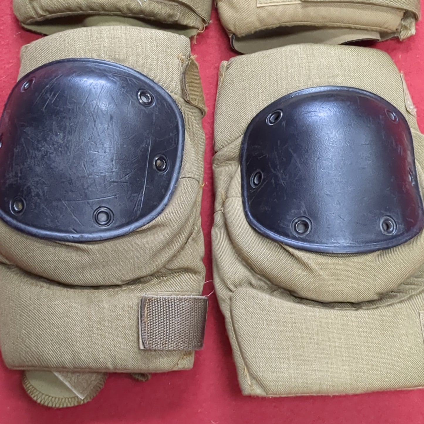 US Army Bijans Medium Coyote Knee Elbow Pad Set Used (GCG2- da12-AUG260)