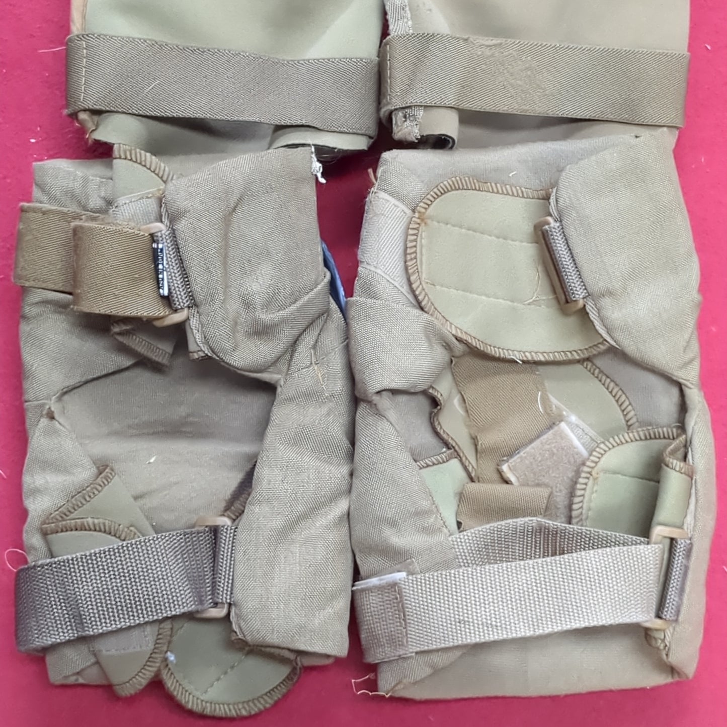 US Army Bijans Medium Coyote Knee Elbow Pad Set Used (GCG2- da12-AUG260)