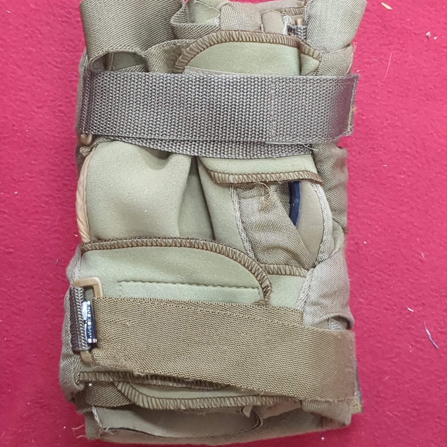 US Army Bijans Medium Coyote Knee Elbow Pad Set Used (GCG2- da12-AUG260)