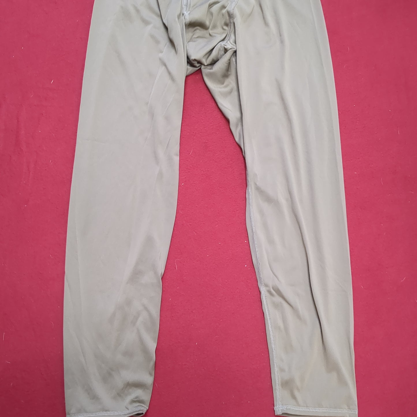 NWT US Army Coyote Medium Regular Silks Gen III Level 1 Cold Weather Pants Bottom (fa07-AUG357)