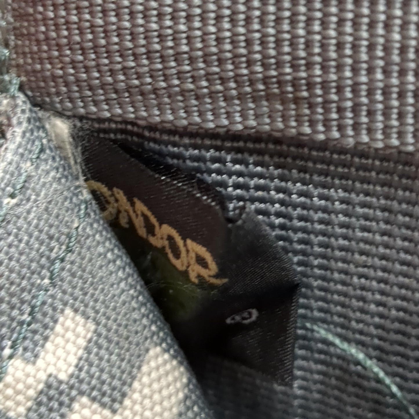 Condor Modular MOLLE Ready Tactical Double M4 M16 Magazine Pouch (36cr- ca4-AUG372)