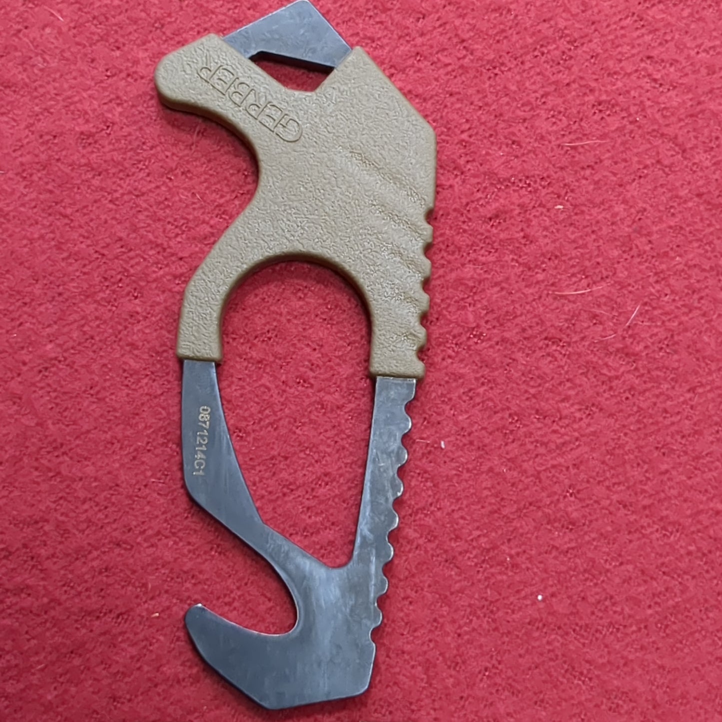 NOS Gerber Rescue Hook Seatbelt Strap Cutter Glass Breaker Case Malice Belt Clip Excellent (01g 35cr- ca3-AUG396)